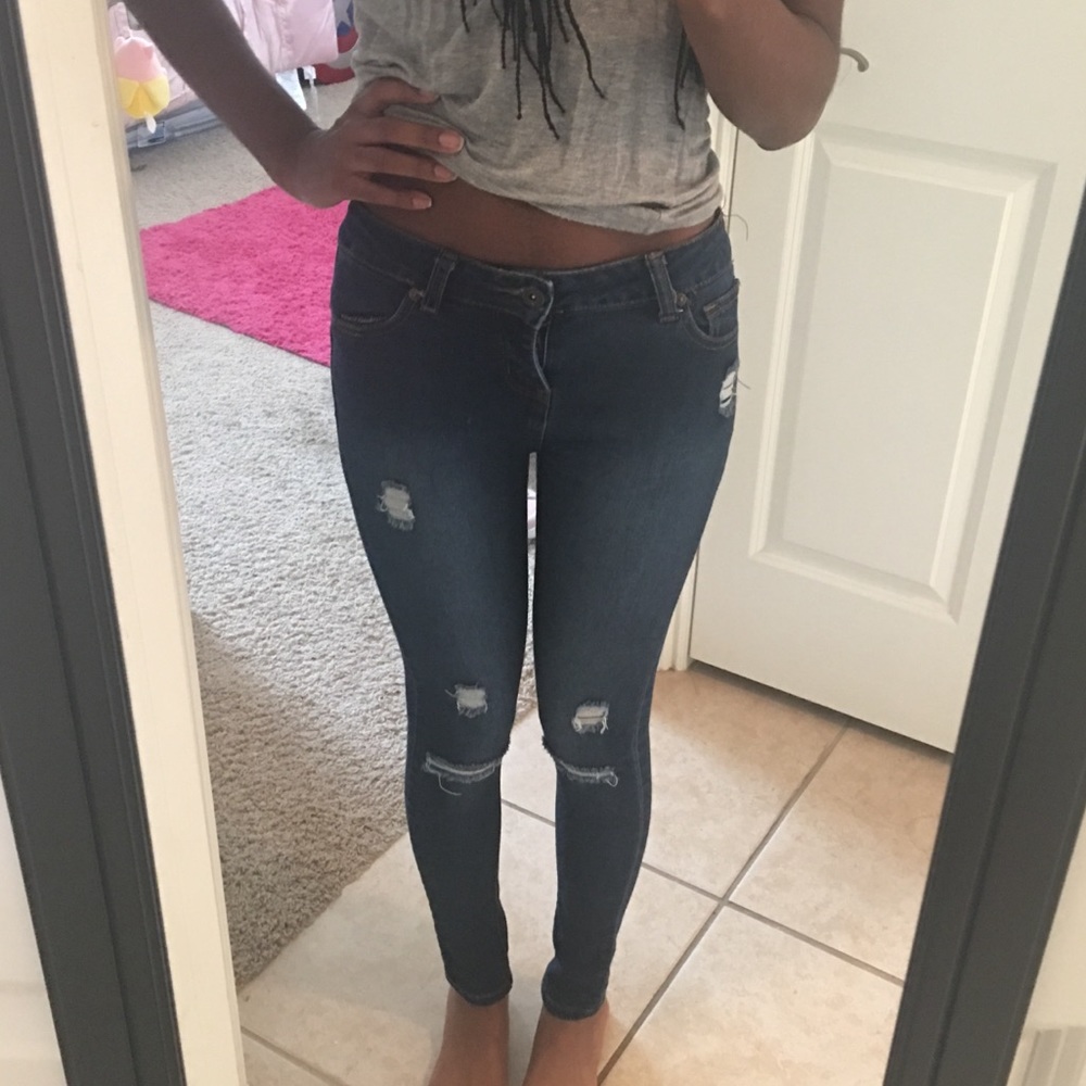 Dark Blue Skinny Jeans w/ Holes